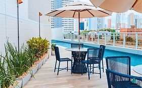 Aquarius Residence By Holiday Stays